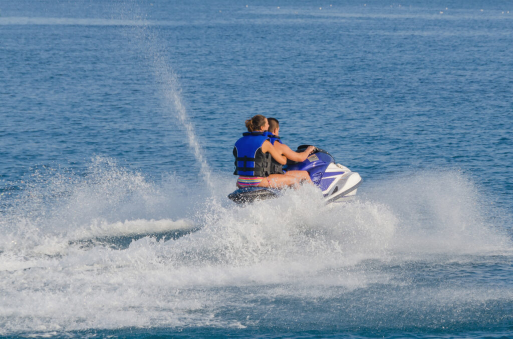 Motos de agua en Benidorm.