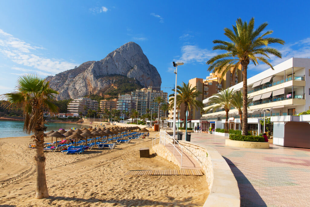 Calpe y su paseo marítimo.