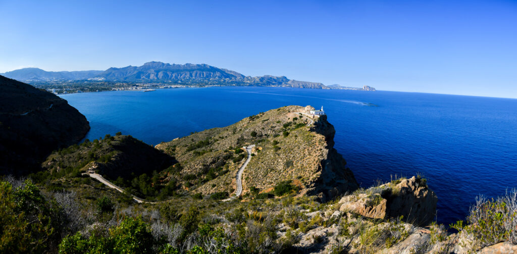 Faro del Albir en Sierra Helada.